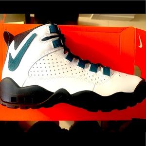 NIKE DARWIN HIGHTOPS CLASSICS
